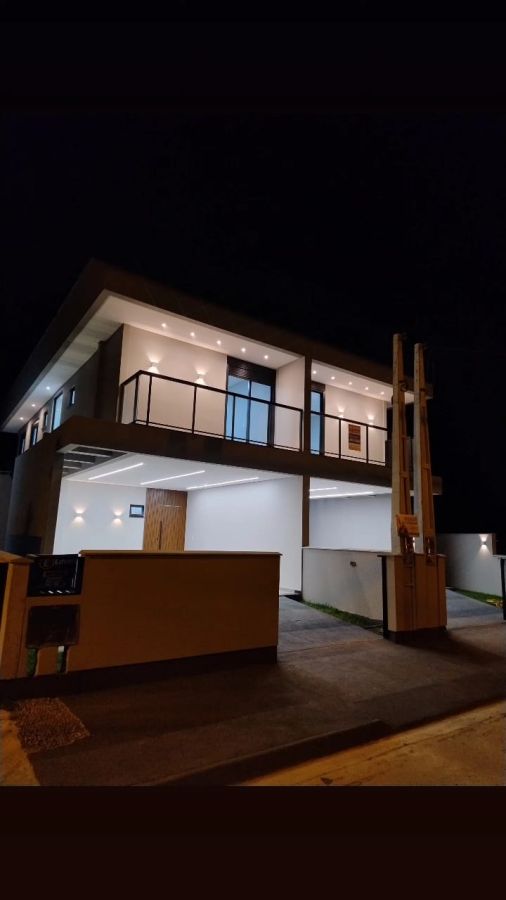 Sobrado Geminado - Venda - Forquilhas - S�o Jos� - SC