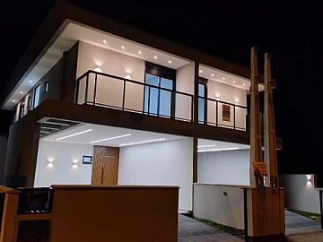 Sobrado Geminado � Venda
